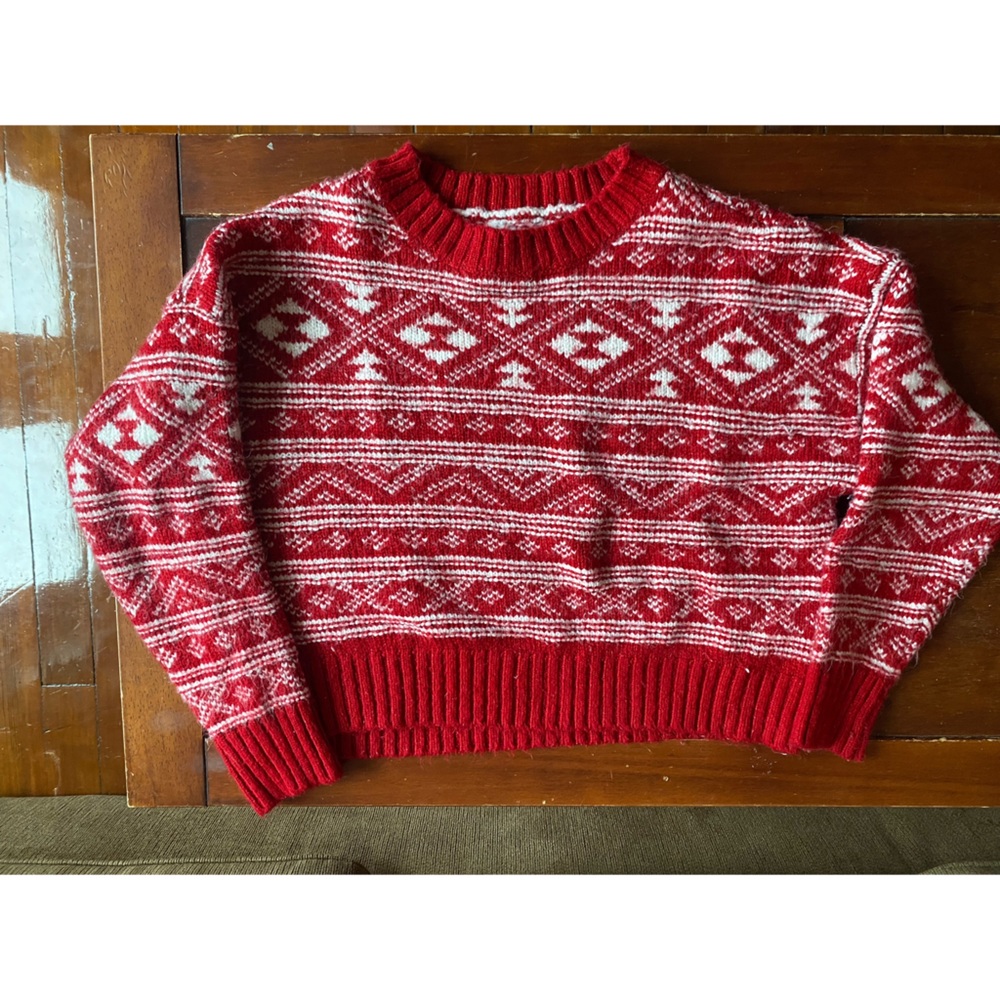 American Eagle sweater ❤️